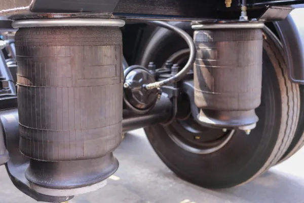 Loadsense air suspension weighing system showing how airbag pressure sensors measure truck weight in real time